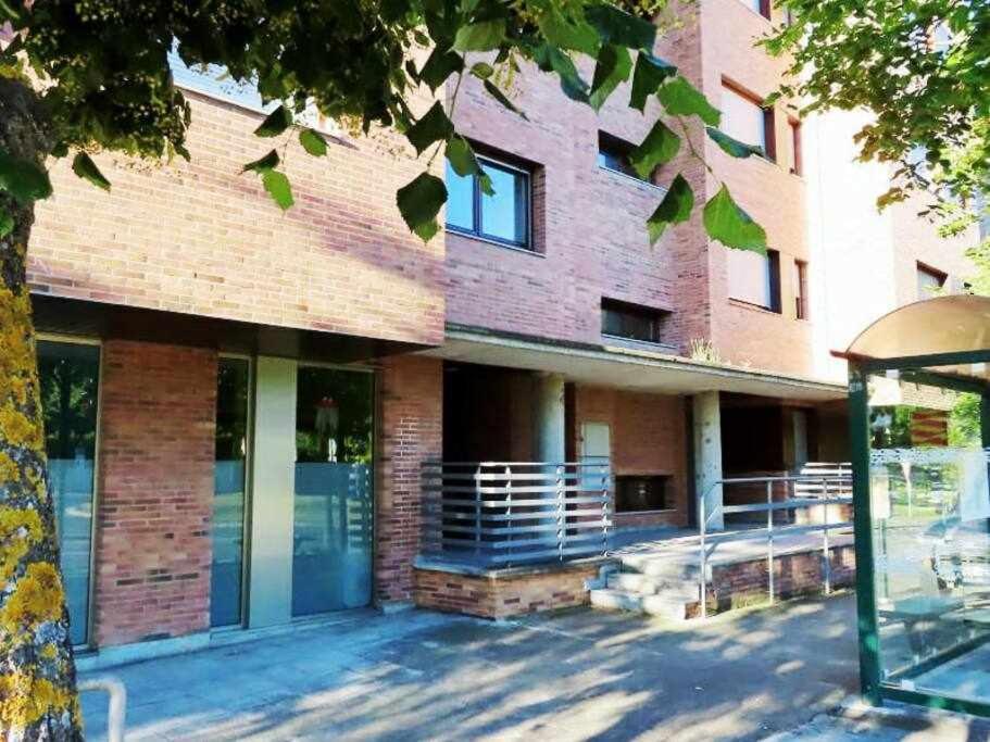 Precioso Atico Con Bonitas Vistas A La Pena Oroel Appartement *
